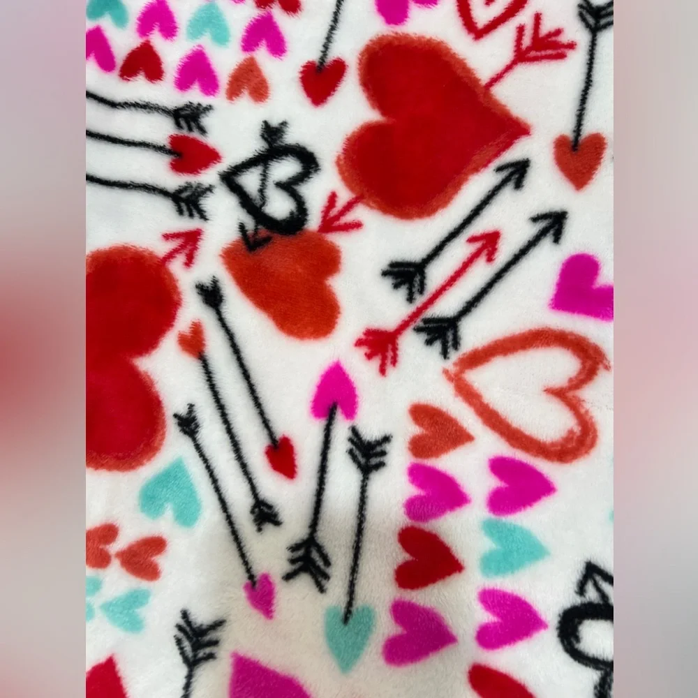 Valentine’s Day Pillow & Blanket
